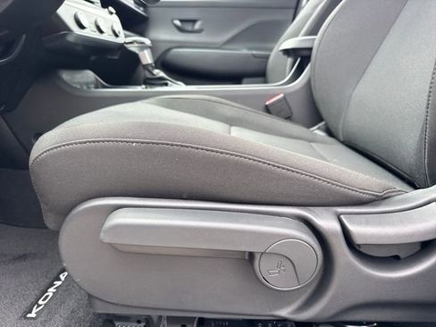 New 2026 Hyundai Kona SE FWD image 12