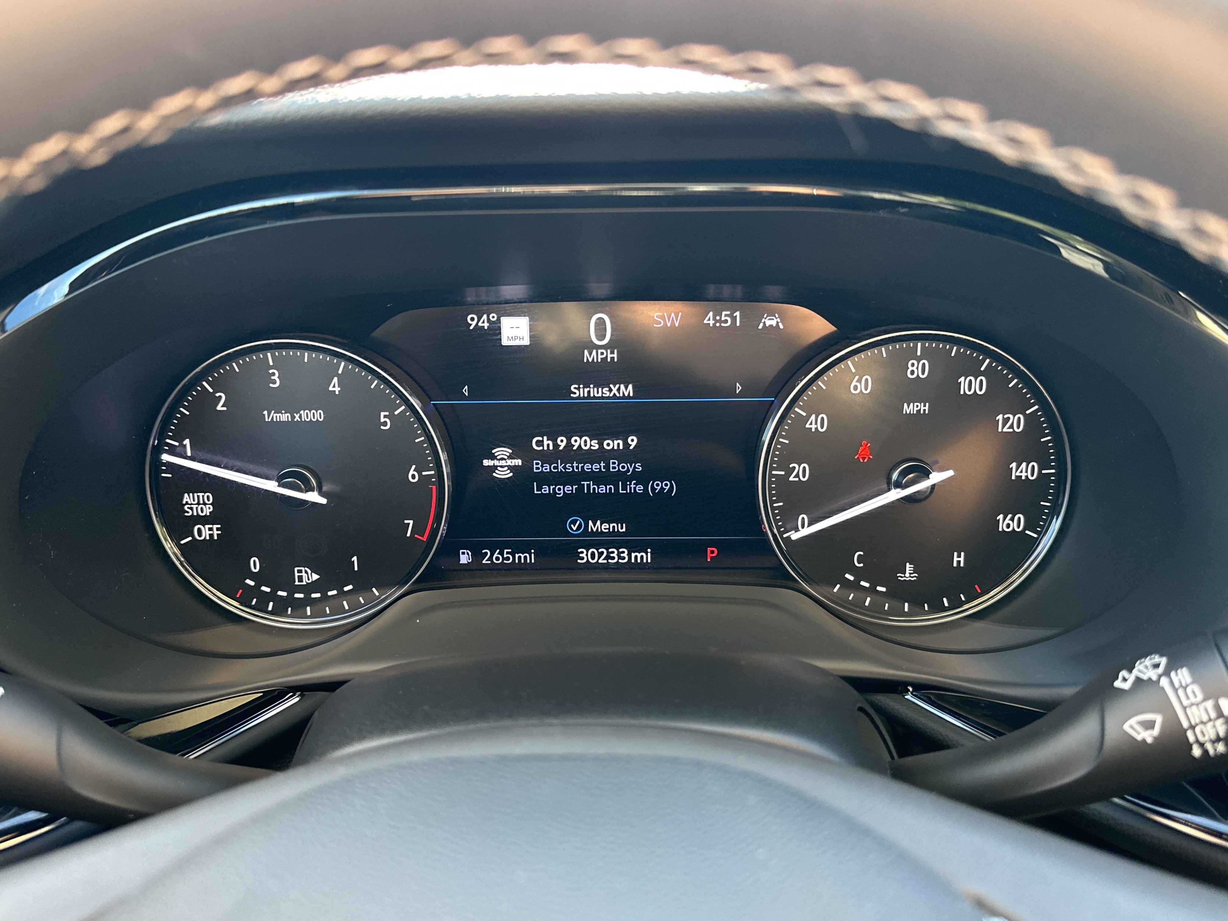 Used 2022 Buick Envision Avenir w/ Technology Package II FWD image 13