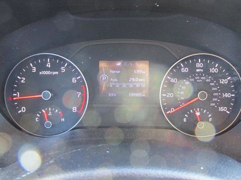 Used 2019 Kia Sportage LX image 13