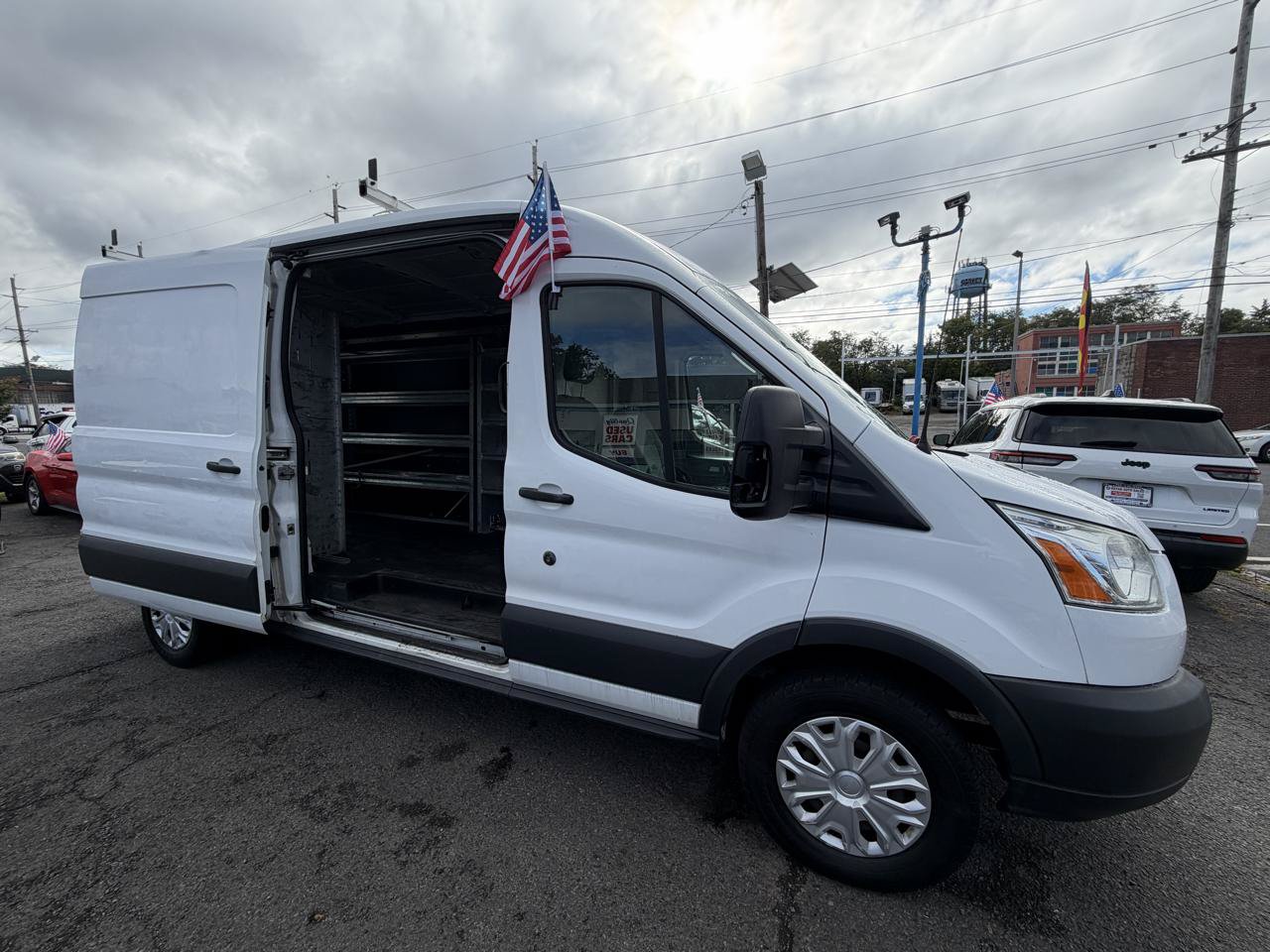 Used 2015 Ford Transit 250 148 Medium Roof w/ Interior Upgrade Package RWD image 18