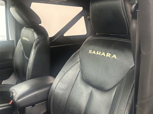 Used 2013 Jeep Wrangler Sahara w/ Dual Top Group image 12