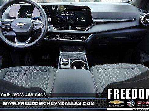 Used 2026 Chevrolet Equinox LT FWD image 7