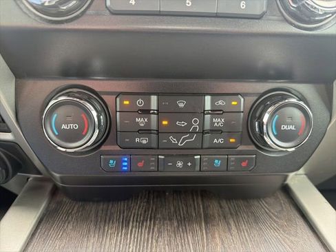 Used 2020 Ford F250 Lariat w/ Lariat Value Package AWD/4WD image 26