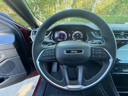 New 2025 Jeep Grand Cherokee Laredo X image 21