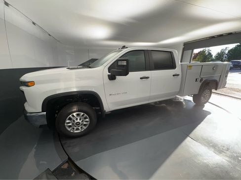 New 2025 Chevrolet Silverado 2500 W/T w/ WT Convenience Package image 4