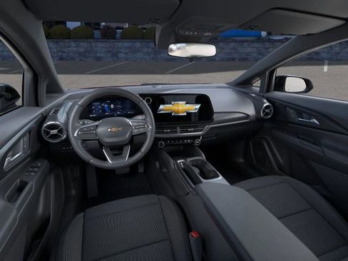 New 2026 Chevrolet Equinox EV LT image 15