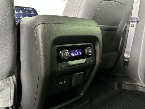 New 2026 Chevrolet Traverse LT w/ Driver Confidence Package image 21