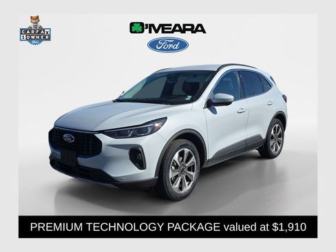 Used 2025 Ford Escape Platinum w/ Premium Technology Package image 1