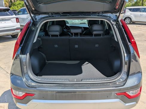 Certified 2024 Kia Niro EX FWD image 12