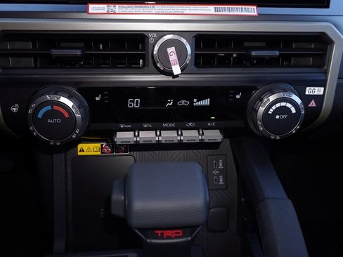 New 2025 Toyota Tacoma TRD Off-Road image 15