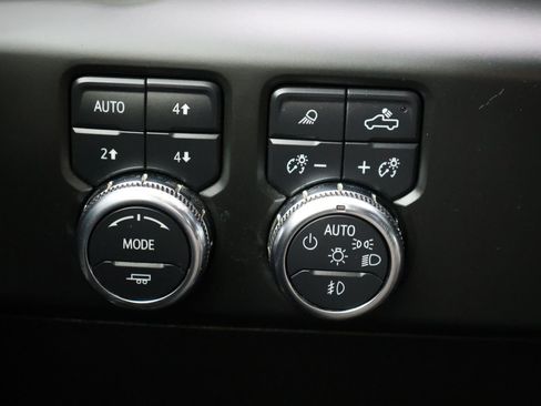 Used 2024 GMC Sierra 2500 AT4 w/ AT4 Premium Plus Package image 40