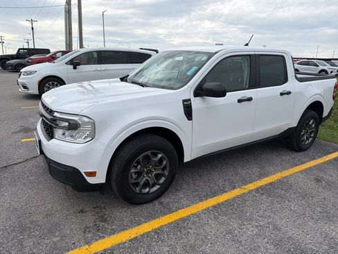 Used 2024 Ford Maverick XLT image 2