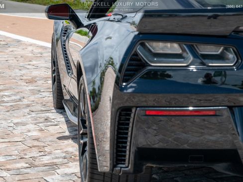 Used 2016 Chevrolet Corvette Z06 w/ 3LZ Preferred Equipment Group RWD image 49