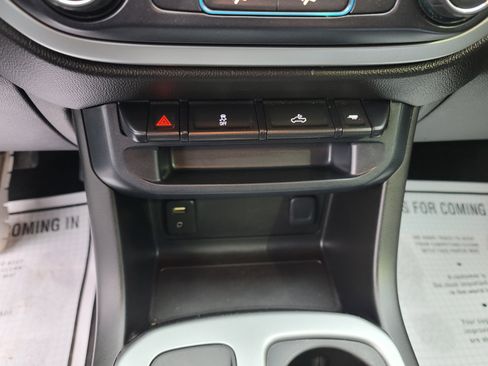 Used 2015 Chevrolet Colorado LT image 19