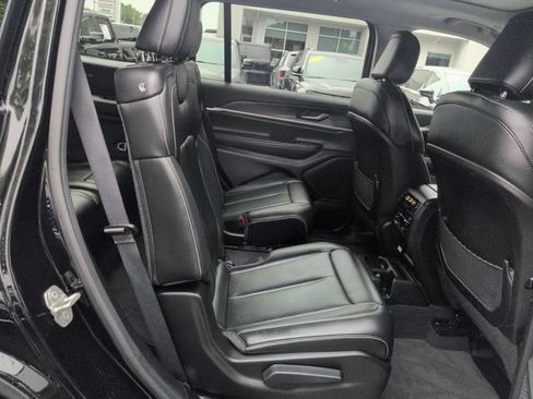 Used 2023 Jeep Grand Cherokee L Limited w/ Black Appearance Package AWD/4WD image 42