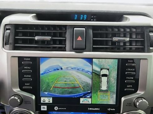 Used 2022 Toyota 4Runner Limited AWD/4WD image 18