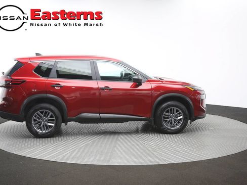 Used 2024 Nissan Rogue S AWD/4WD image 46