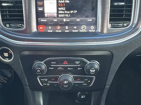Used 2018 Dodge Charger R/T Scat Pack w/ Dynamics Package image 27