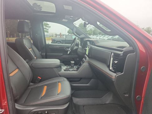 Certified 2025 GMC Sierra 1500 AT4 w/ AT4 Premium Package image 10