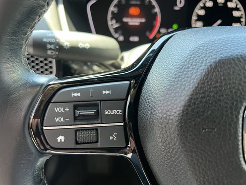 Used 2024 Honda Civic EX image 25