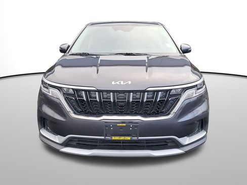 Used 2024 Kia Carnival LX image 9