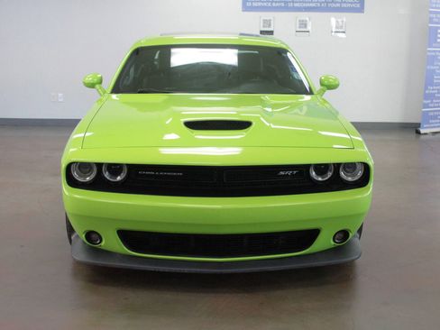 Used 2015 Dodge Challenger SRT w/ Technology Group image 3