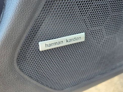 Used 2019 Subaru Outback 2.5i Limited w/ Popular Package #2 image 27