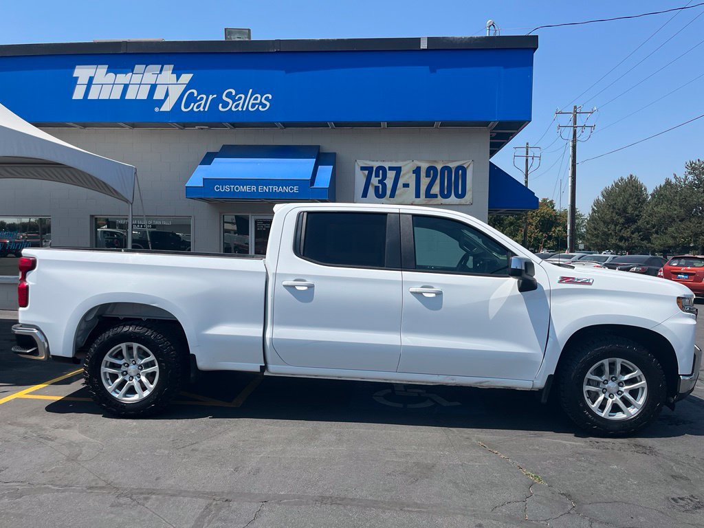 Used 2019 Chevrolet Silverado 1500 LT w/ Z71 Off-Road Package AWD/4WD image 2