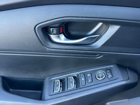 Used 2023 Honda Accord LX image 11