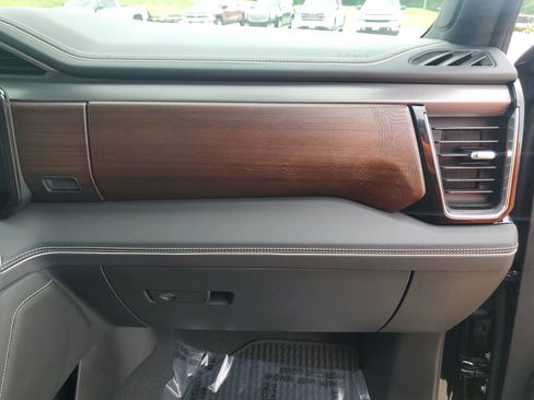 Used 2024 GMC Sierra 1500 Denali Ultimate image 36