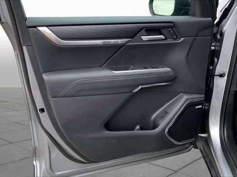 New 2026 GMC Acadia Elevation w/ Elevation Premium Package FWD image 10