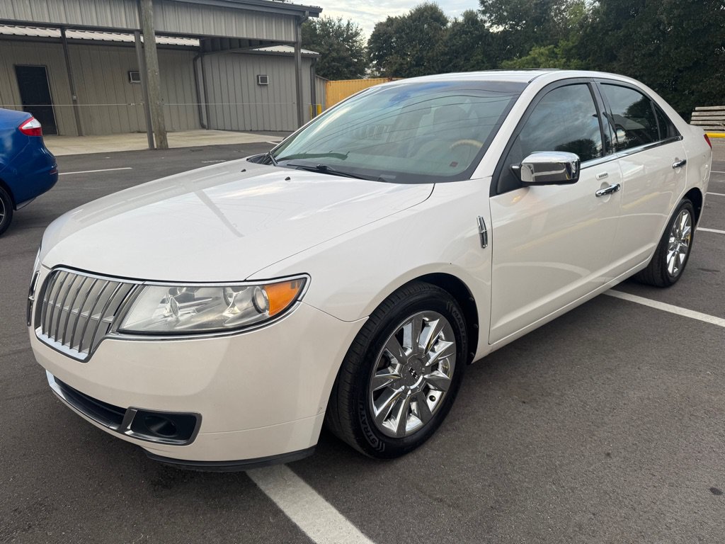 Used 2010 Lincoln MKZ FWD image 1