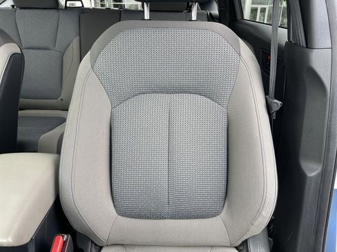 Used 2025 Subaru Forester Premium AWD/4WD image 21