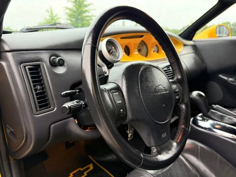 Used 2002 Chrysler Prowler RWD image 22
