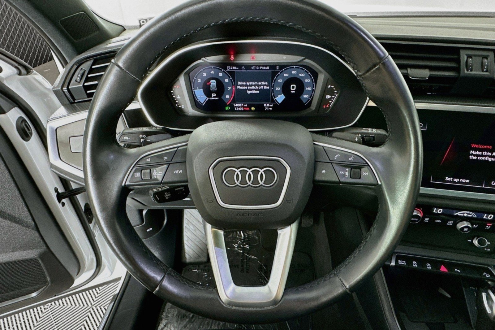 Used 2024 Audi Q3 2.0T Premium w/ Convenience Package AWD/4WD image 19