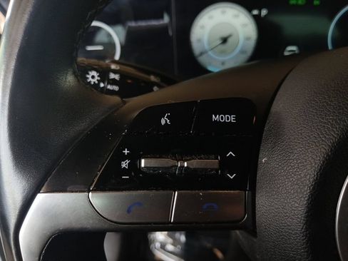 Used 2021 Hyundai Elantra Limited FWD image 18