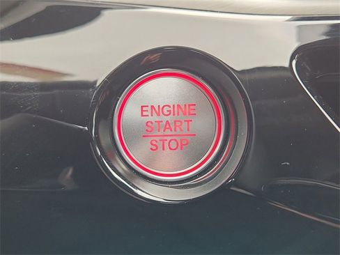 Used 2025 Acura MDX FWD image 16