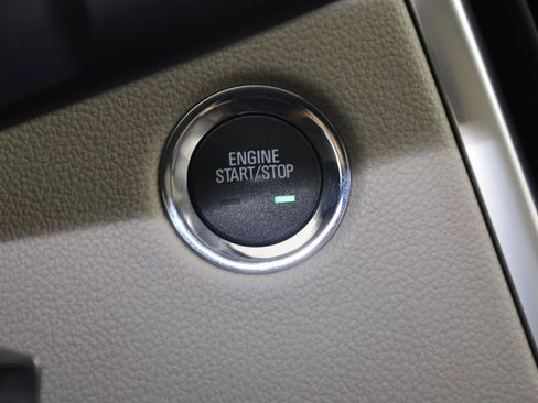 Used 2015 Cadillac SRX Performance image 30