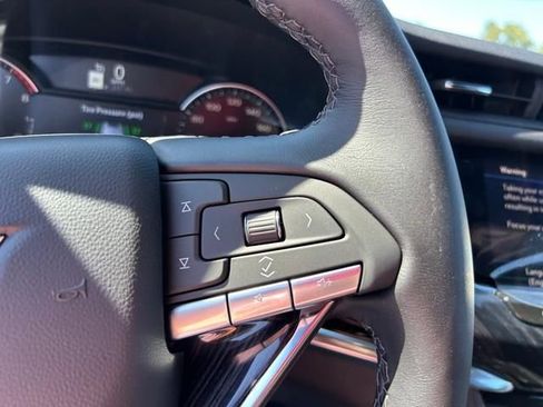 New 2025 Cadillac XT6 Premium Luxury AWD/4WD image 18