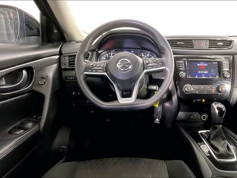 Used 2020 Nissan Rogue S FWD image 8