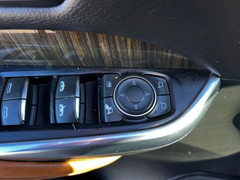 Used 2019 Cadillac XT4 Sport image 28