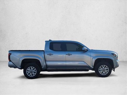Used 2024 Toyota Tacoma SR5 RWD image 5
