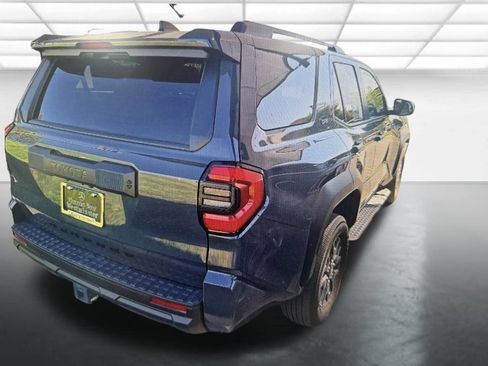 Used 2025 Toyota 4Runner SR5 AWD/4WD image 2