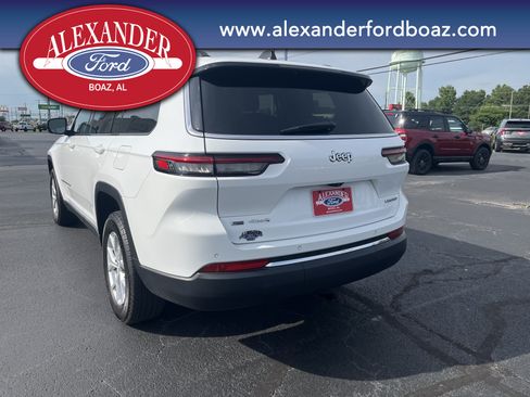Used 2023 Jeep Grand Cherokee L Limited AWD/4WD image 6
