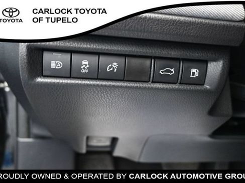 Used 2025 Toyota Camry LE w/ Convenience Package FWD image 22