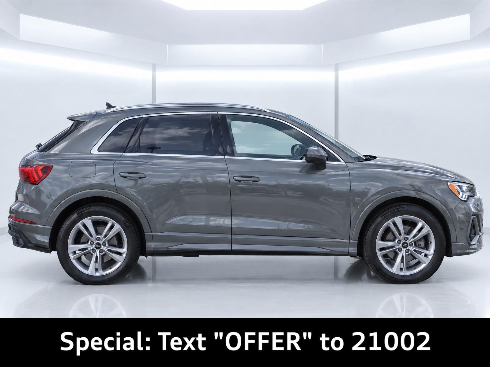 Used 2021 Audi Q3 2.0T Premium w/ Convenience Package AWD/4WD image 3