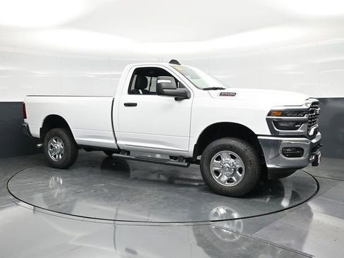 New 2025 RAM 2500 Tradesman AWD/4WD image 3