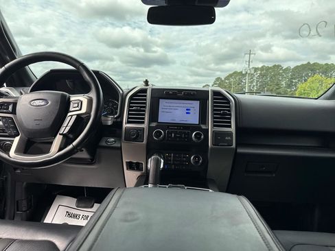 Used 2019 Ford F150 Platinum AWD/4WD image 16