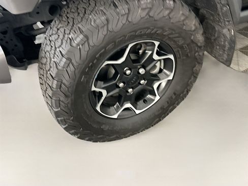Used 2023 Jeep Wrangler Unlimited Rubicon 4xe w/ Cold Weather Group AWD/4WD image 11