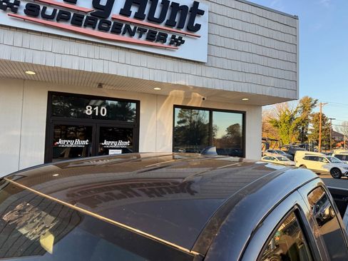 Used 2022 Toyota Tacoma SR image 12